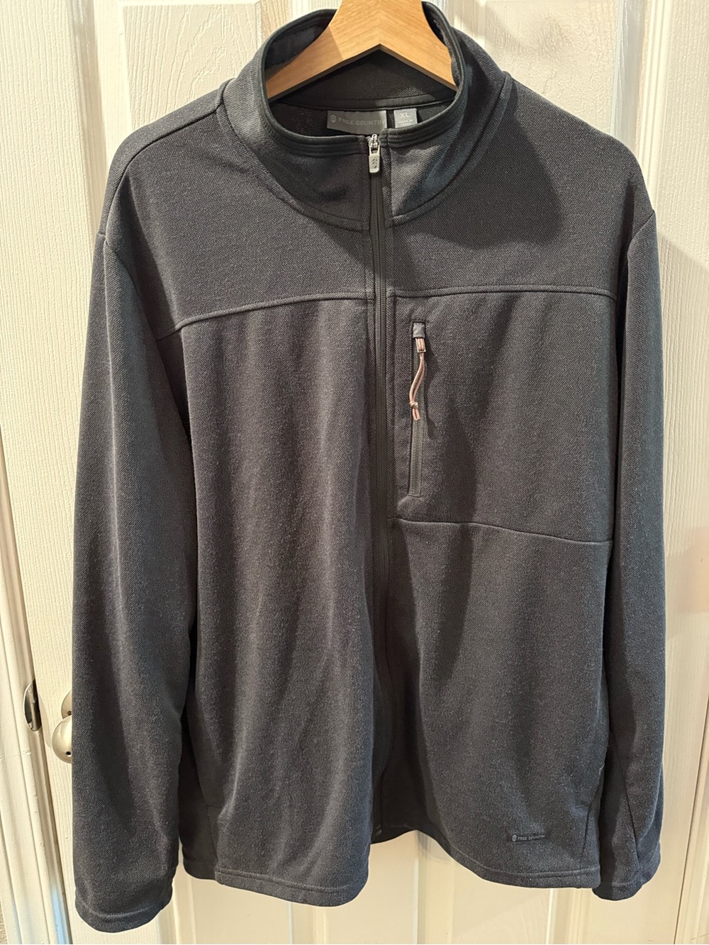 Free Country - Men's Charcoal Quarter-Zip Fleece Sweater